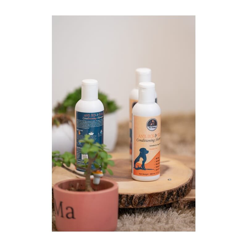 Petsnugs Anti Tick & Flea Shampoo - Wagr Petcare